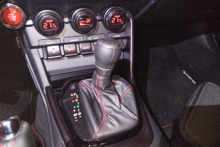 Used Subaru BRZ 2025 2.4L Automatic Version with EyeSight STI Sport Gear Lever