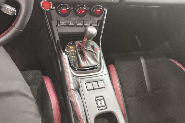 Used Subaru BRZ 2025 2.4L Automatic Version with EyeSight STI Sport Gear Lever
