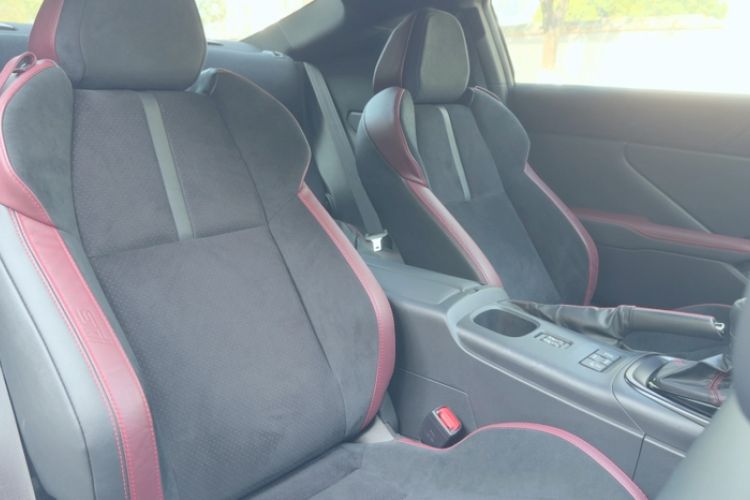 Used Subaru BRZ 2025 2.4L Automatic Version with EyeSight STI Sport Interior 4