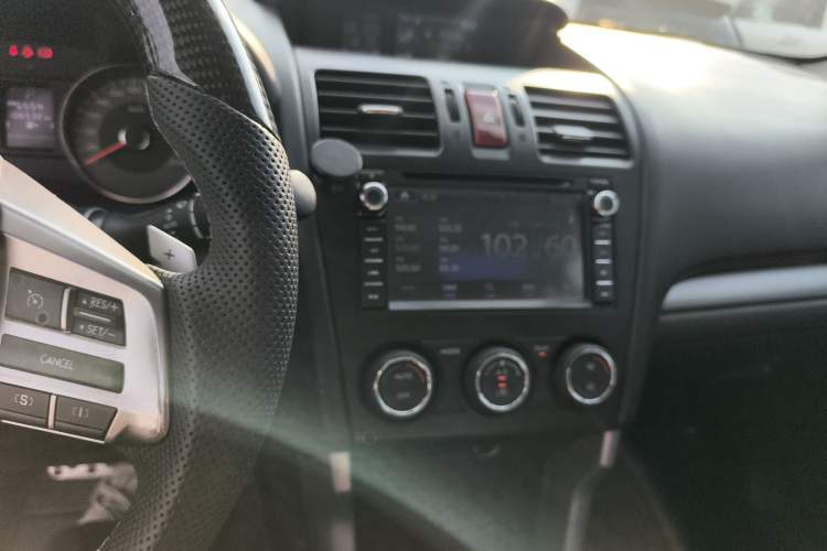 Used Subaru Forester 2013 2.5i Automatic Prestige Edition Audio And AC Panel