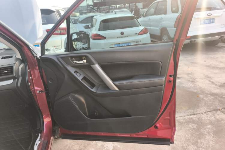 Used Subaru Forester 2013 2.5i Automatic Prestige Edition Interior 5
