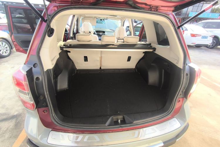 Used Subaru Forester 2013 2.5i Automatic Prestige Edition Trunk