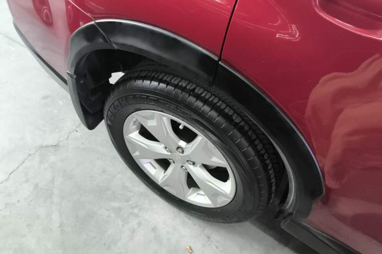 Used Subaru Forester 2013 2.5i Automatic Elite Edition Right Rear Wheel Hub