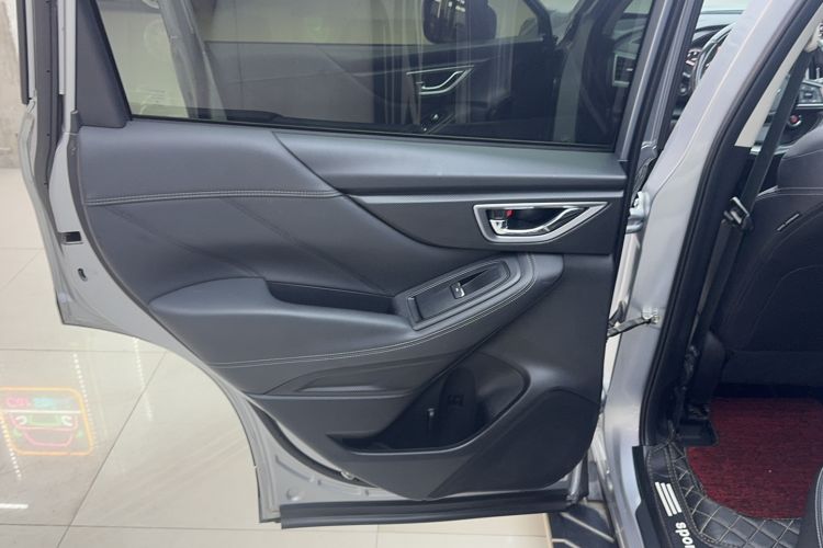 Used Subaru Forester 2020 2.0i Luxury Edition EyeSight Interior 5