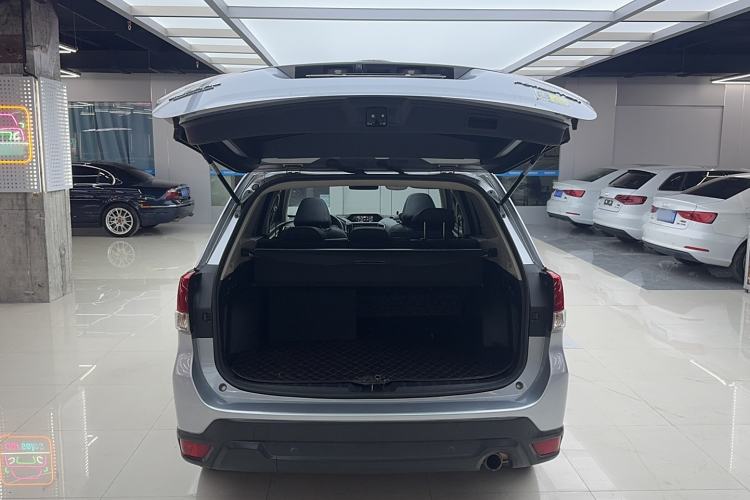 Used Subaru Forester 2020 2.0i Luxury Edition EyeSight Trunk