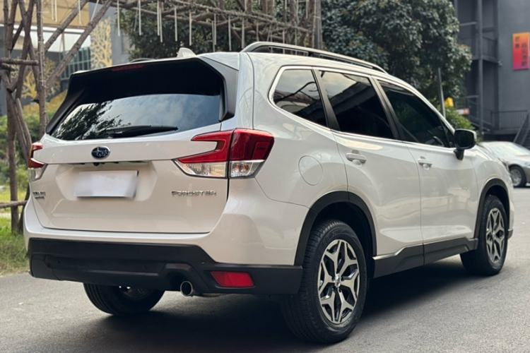 Used Subaru Forester 2019 2.0i Luxury Edition EyeSight Exterior 3