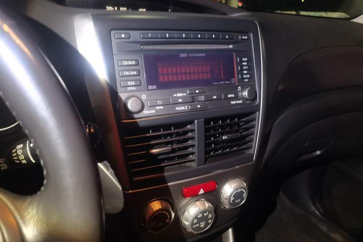 Used Subaru Forester 2008 2.0 XS Automatic Luxury Edition Audio And AC Panel