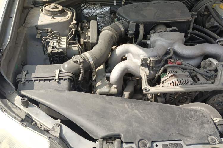 Used Subaru Forester 2008 2.0X Comfort Edition Engine Bay Right