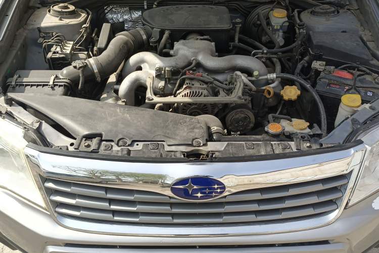 Used Subaru Forester 2008 2.0X Comfort Edition Engine Bay