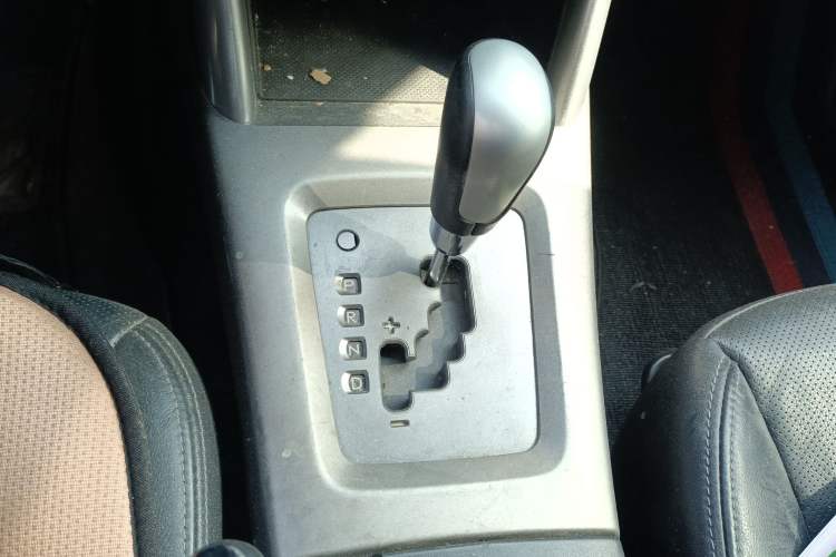 Used Subaru Forester 2008 2.0X Comfort Edition Gear Lever