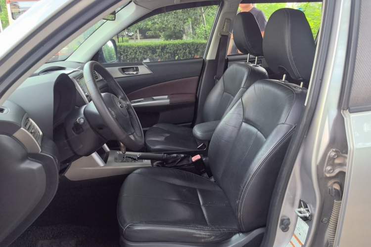 Used Subaru Forester 2008 2.5XT Automatic Luxury Edition Left Front Seat