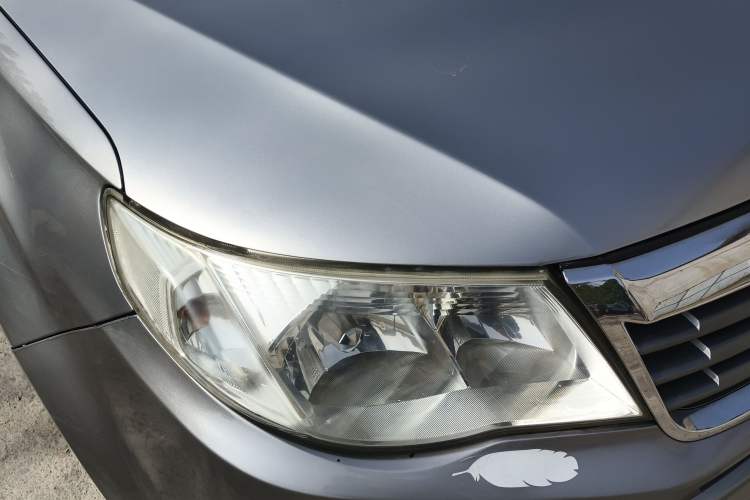 Used Subaru Forester 2008 2.0X Comfort Edition Right Front Headlight