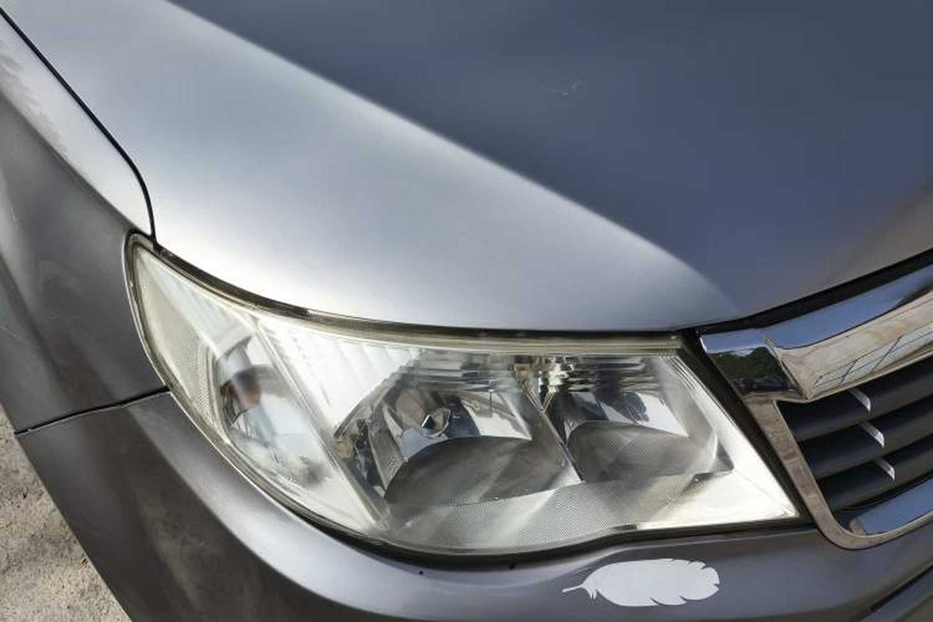 Used Subaru Forester 2008 2.0X Comfort Edition Right Front Headlight