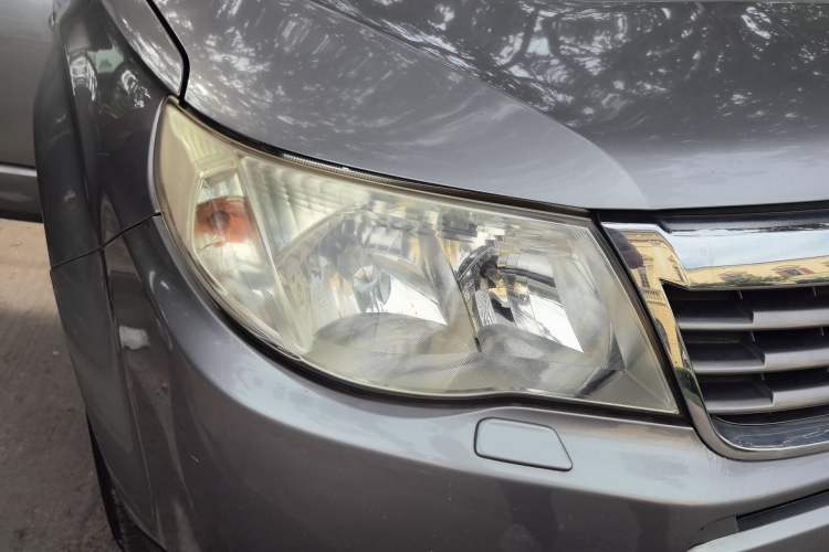 Used Subaru Forester 2008 2.5XT Automatic Luxury Edition Right Front Headlight