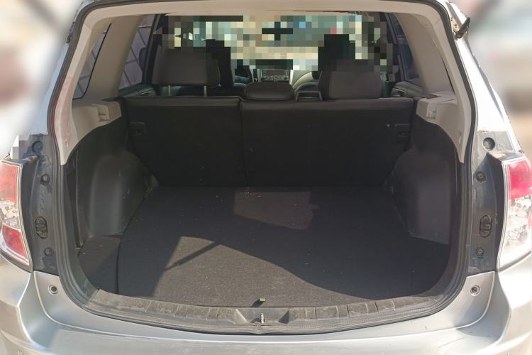 Used Subaru Forester 2008 2.0X Comfort Edition Trunk