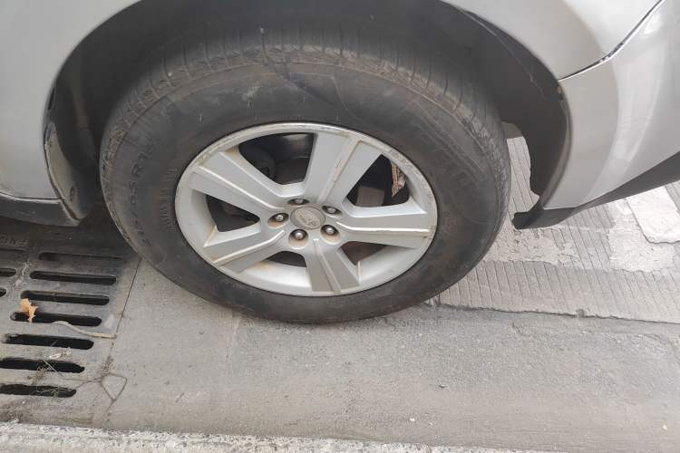 Used Subaru Forester 2008 2.0 XS Automatic Luxury Edition Right Front Wheel Hub