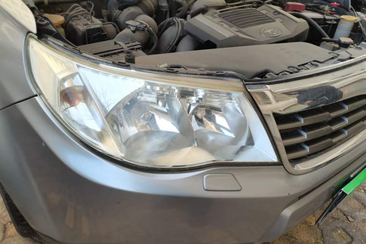 Used Subaru Forester 2009 2.5XS Automatic Luxury Edition Right Front Headlight