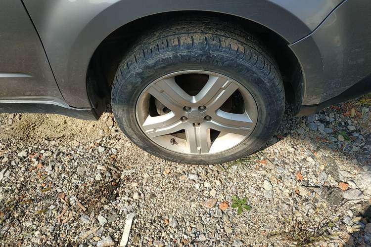 Used Subaru Forester 2009 2.5XS Automatic Luxury Edition Right Front Wheel Hub