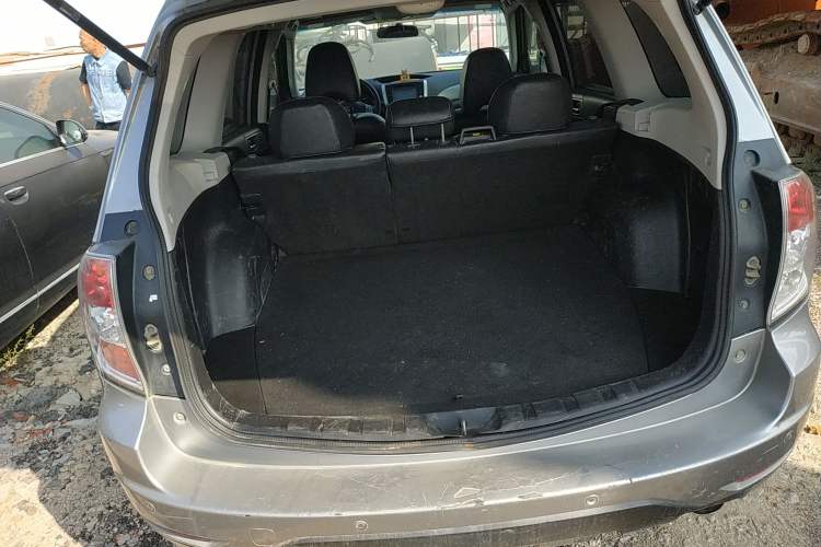 Used Subaru Forester 2009 2.5XS Automatic Luxury Edition Trunk