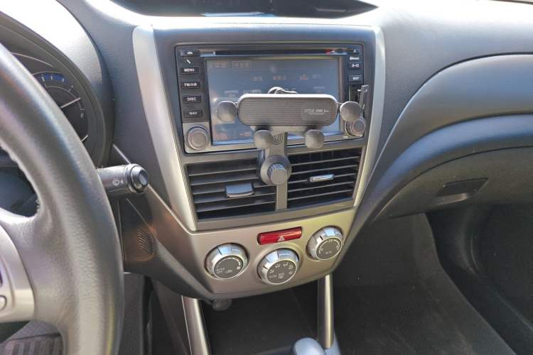 Used Subaru Forester 2010 2.0 XS Sport Special Edition Audio And AC Panel