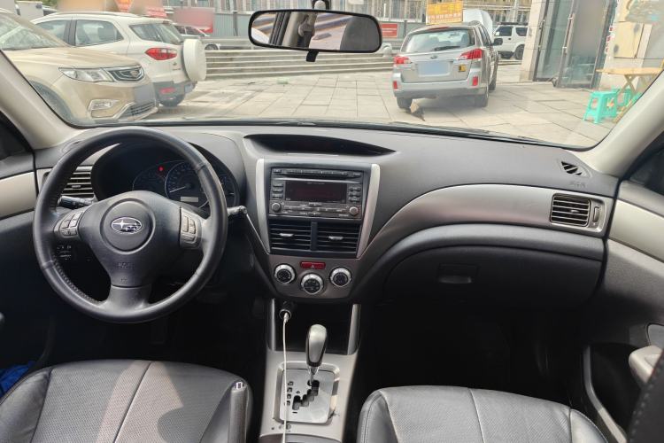 Used Subaru Forester 2010 2.5XS Automatic Luxury Edition Interior 2