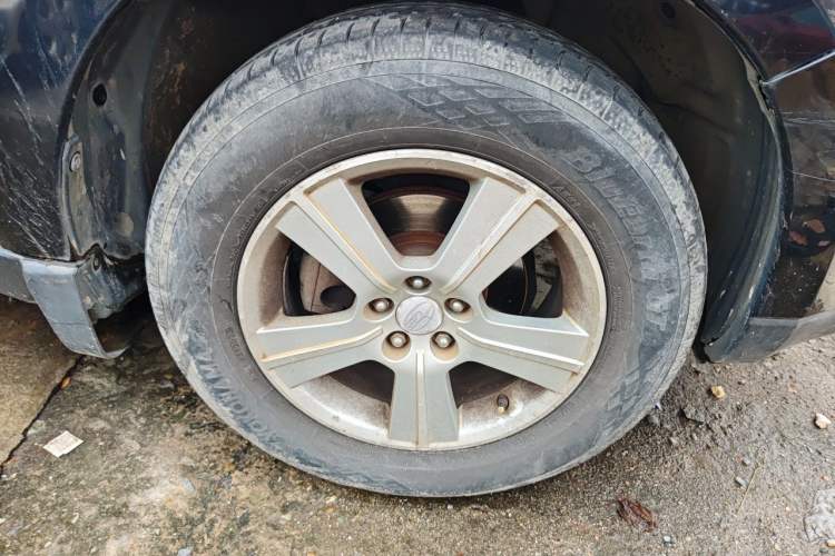 Used Subaru Forester 2010 2.0 XS Automatic Luxury Edition Right Front Wheel Hub