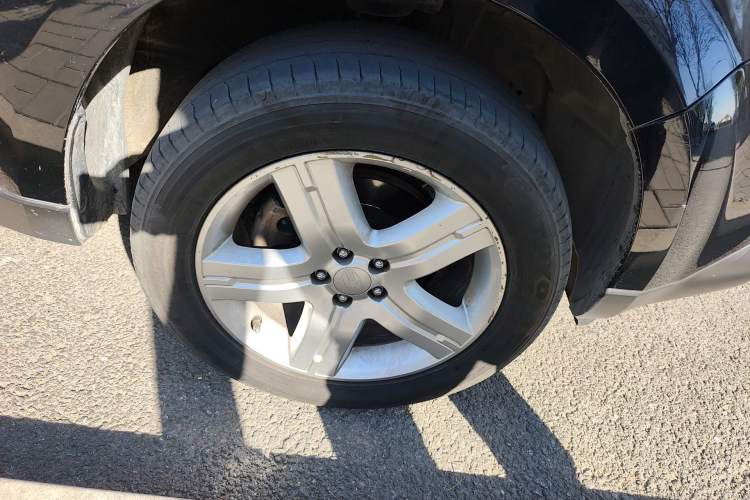Used Subaru Forester 2010 2.5XS Automatic Luxury Edition Right Front Wheel Hub