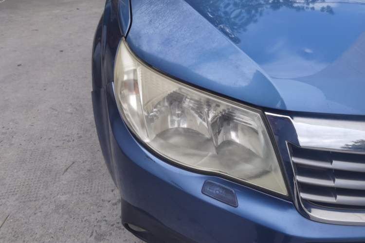 Used Subaru Forester 2010 2.0XS Luxury Navigation Edition Right Front Headlight