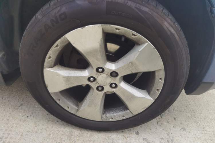 Used Subaru Forester 2010 2.0XS Luxury Navigation Edition Right Front Wheel Hub