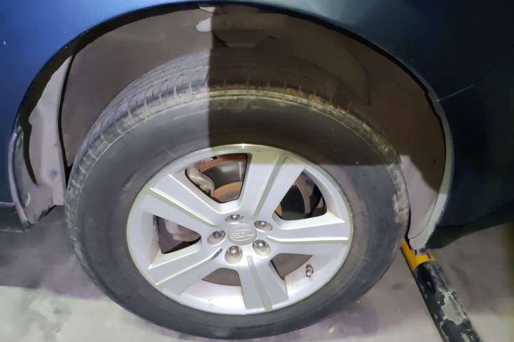 Used Subaru Forester 2010 2.0 XS Automatic Luxury Edition Right Front Wheel Hub