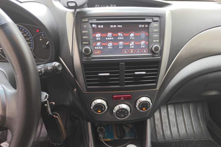 Used Subaru Forester 2010 2.5XS Automatic Luxury Edition Audio And AC Panel