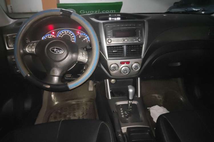 Used Subaru Forester 2010 2.5XS 100 000-Yuan Tonghui Commemorative Edition Center Console