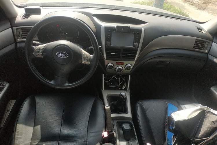 Used Subaru Forester 2010 2.0 XS Manual Deluxe Edition Center Console