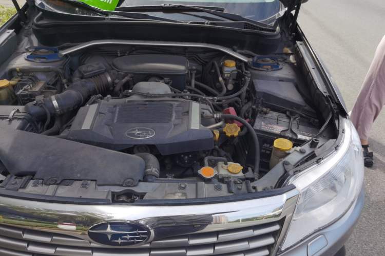 Used Subaru Forester 2010 2.5XS 100 000-Yuan Tonghui Commemorative Edition Engine Bay Left