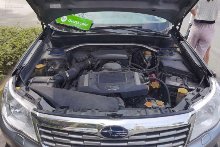 Used Subaru Forester 2010 2.5XS 100 000-Yuan Tonghui Commemorative Edition Engine Bay