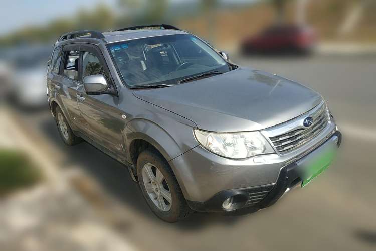 Used Subaru Forester 2010 2.0 XS Manual Deluxe Edition Front Right 45 Deg
