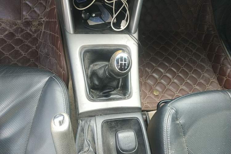 Used Subaru Forester 2010 2.0 XS Manual Deluxe Edition Gear Lever