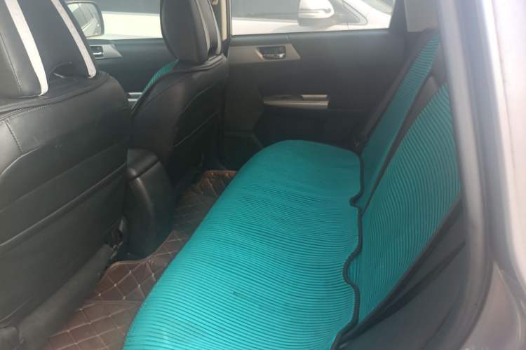 Used Subaru Forester 2010 2.0 XS - 100 000-Yuan Tonghui Commemorative Edition Left Rear Seat