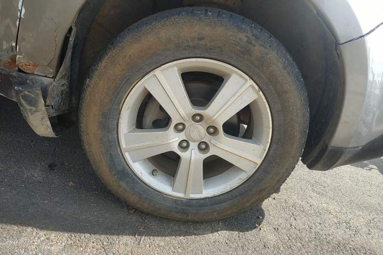 Used Subaru Forester 2010 2.0 XS Manual Deluxe Edition Right Front Wheel Hub
