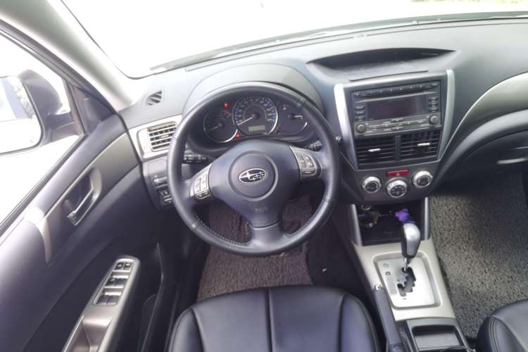 Used Subaru Forester 2010 2.5XS 100 000-Yuan Tonghui Commemorative Edition Steering Wheel