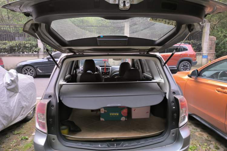 Used Subaru Forester 2010 2.0 XS Automatic Luxury Edition Trunk