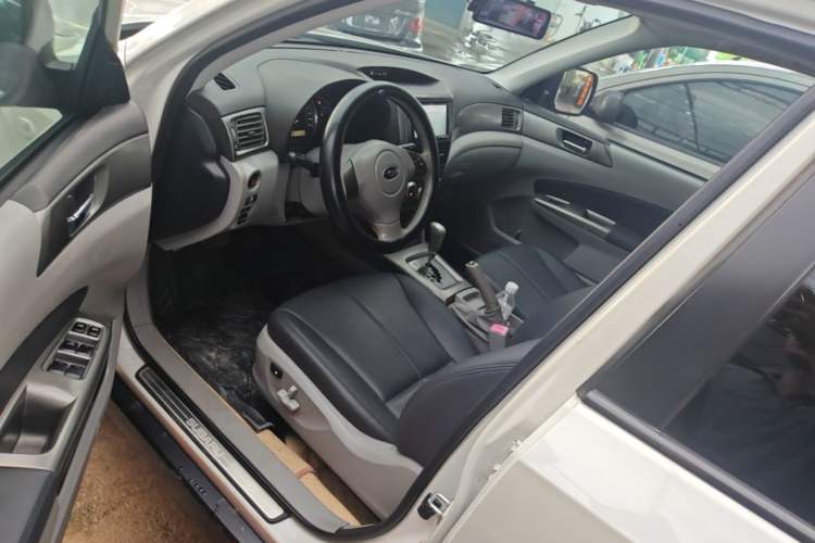 Used Subaru Forester 2010 2.5XS Luxury Navigation Edition Driver Seat