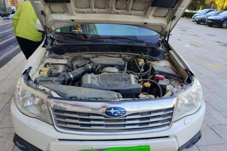 Used Subaru Forester 2010 2.5XS 100 000-Yuan Tonghui Commemorative Edition Engine Bay