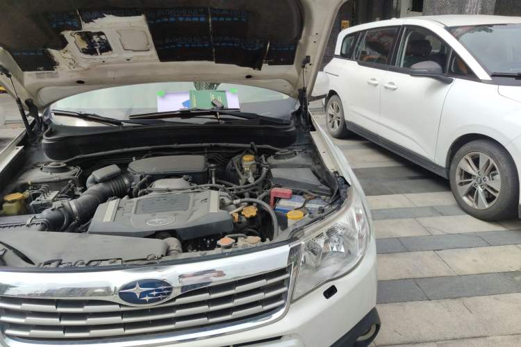 Used Subaru Forester 2010 2.5XS Automatic Luxury Edition Engine Bay Left