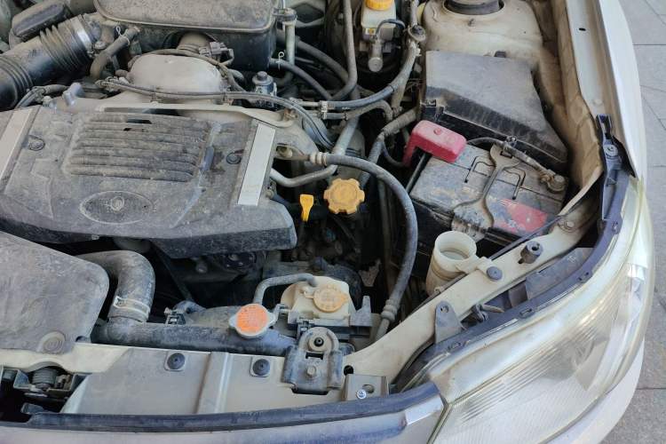 Used Subaru Forester 2010 2.5XS 100 000-Yuan Tonghui Commemorative Edition Engine Bay Left