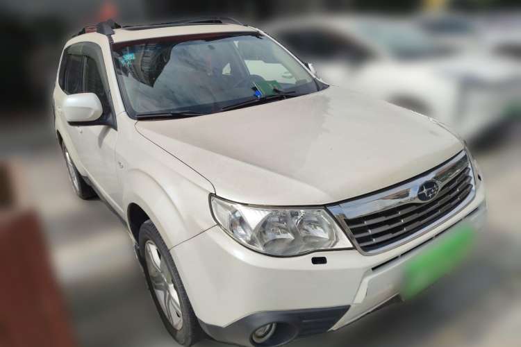 Used Subaru Forester 2010 2.5XS Automatic Luxury Edition Front Right 45 Deg