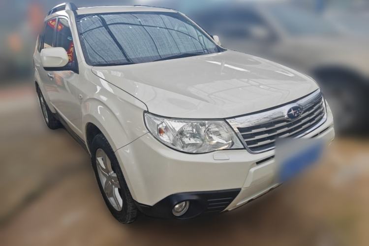 Used Subaru Forester 2010 2.5XS Luxury Navigation Edition Front Right 45 Deg