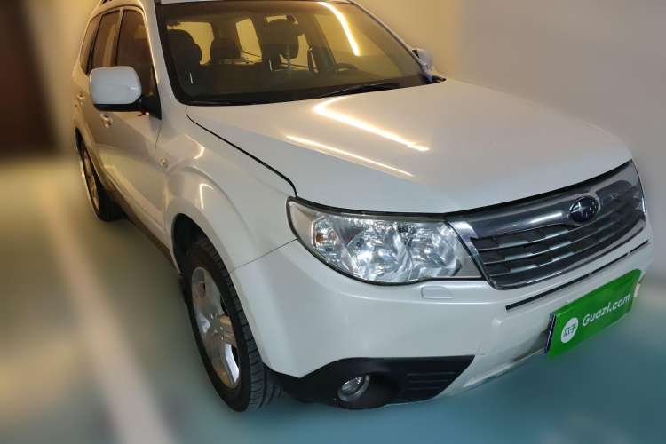 Used Subaru Forester 2010 2.5XS Automatic Luxury Edition Front Right 45 Deg