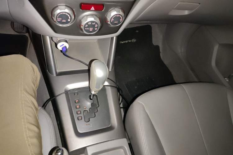 Used Subaru Forester 2010 2.5XS Automatic Luxury Edition Gear Lever