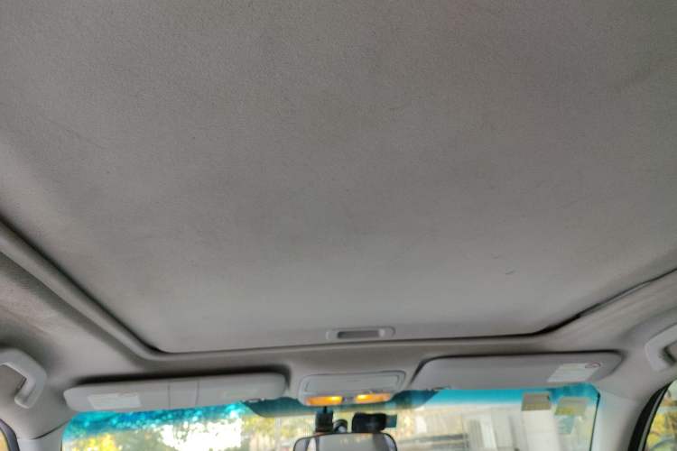 Used Subaru Forester 2010 2.5XS 100 000-Yuan Tonghui Commemorative Edition Headliner